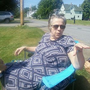 Meet your Posher, Lorrie